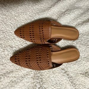 American Eagle flat mules